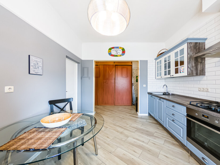 Екатеринбург, ул. Барвинка, 14 (УНЦ) - фото квартиры (2)