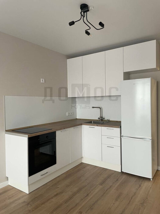 Екатеринбург, ул. Хуторская, 1/4 (Автовокзал) - фото квартиры (1)