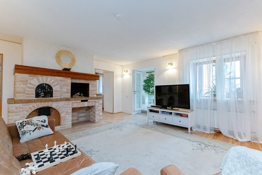 д. Большое Седельниково, ул. Полевая, 11 (городской округ Сысертский) - фото коттеджа (1)