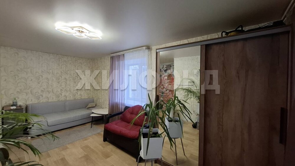 г. Верхняя Салда, ул. Калинина, 3 (городской округ Верхнесалдинский) - фото квартиры (8)