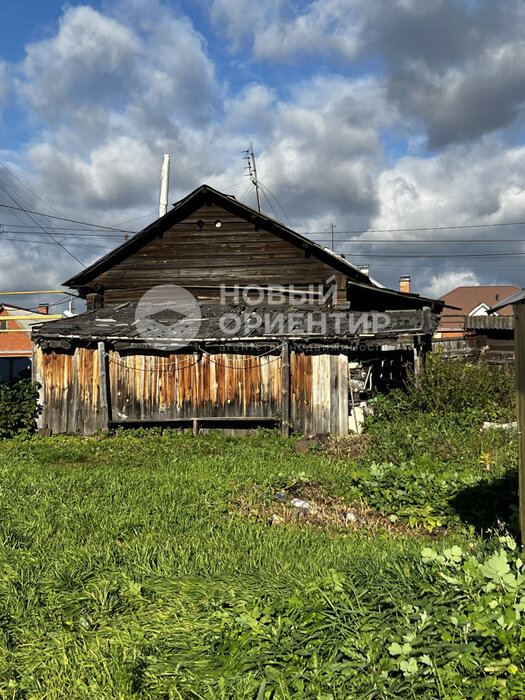 п. Большой Исток, ул. Комсомольская, 33 (городской округ Сысертский) - фото дома (3)