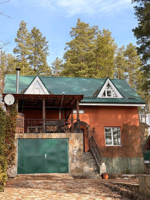 п. Таватуй, ул. Строителей, 13 (городской округ Невьянский) - фото дома (1)