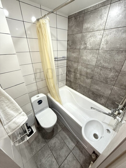 Екатеринбург, ул. Авиационная, 48 (Автовокзал) - фото квартиры (4)