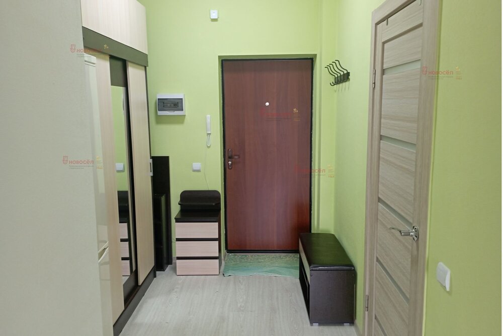 Екатеринбург, ул. Базовый, 50 (Автовокзал) - фото квартиры (1)