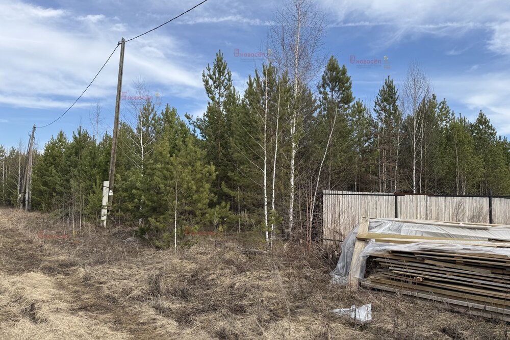 п. Бобровский, ул. Некрасова, 3 (городской округ Сысертский) - фото земельного участка (1)
