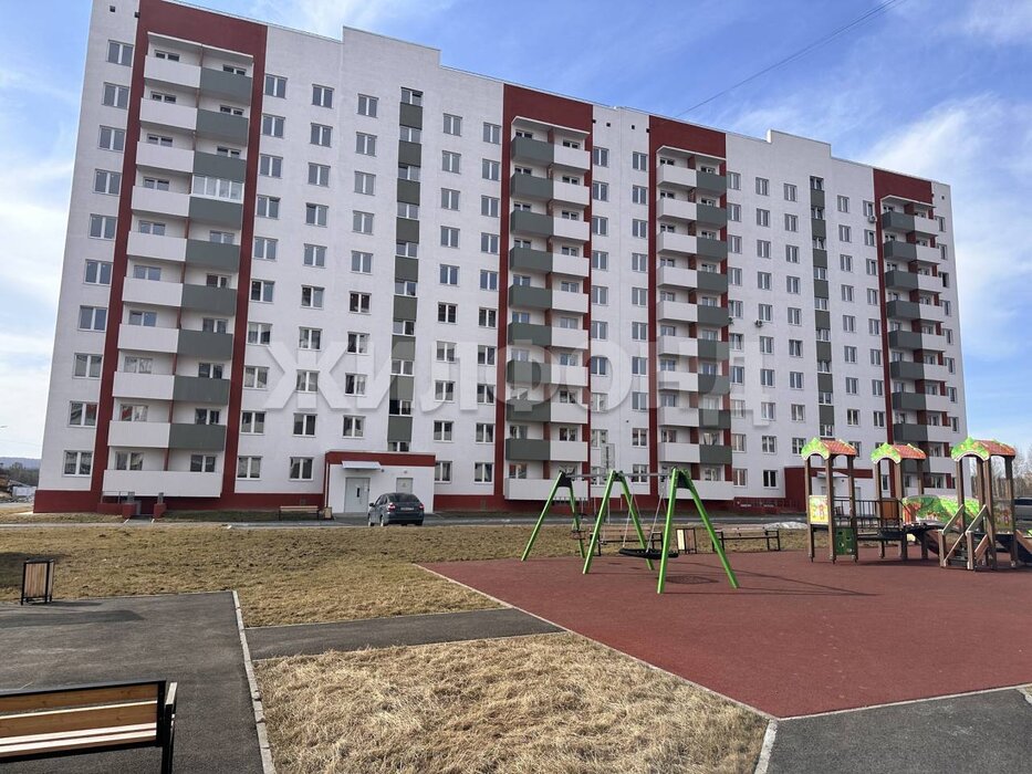 г. Нижний Тагил, ул. Булата Окуджавы, 10 (городской округ Нижний Тагил) - фото квартиры (1)