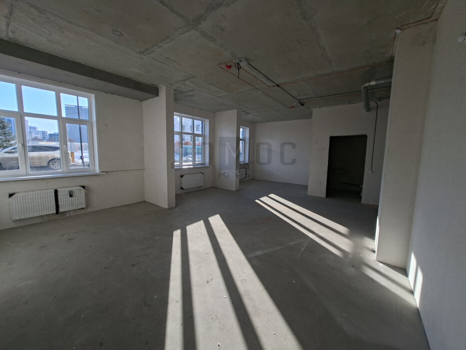 Екатеринбург, ул. Тенистая, 8в - фото торговой площади (1)