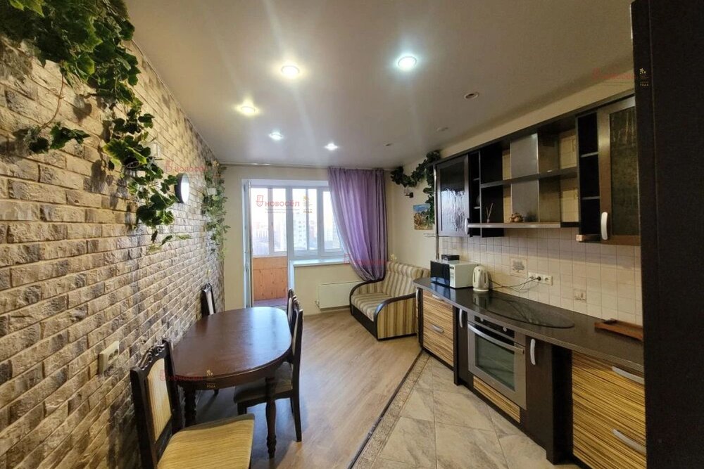 Екатеринбург, ул. 8 Марта, 173 (Автовокзал) - фото квартиры (5)