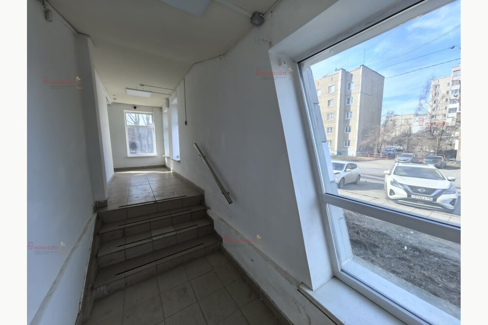 г. Первоуральск, ул. Ленина, 7 (городской округ Первоуральск) - фото торгового помещения (16)