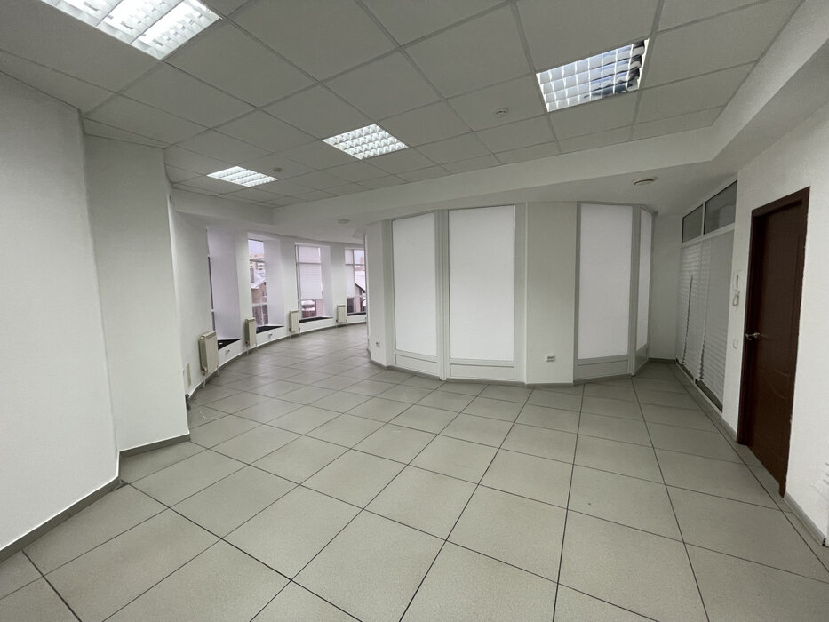 Екатеринбург, ул. Барвинка, 21 (УНЦ) - фото офисного помещения (2)