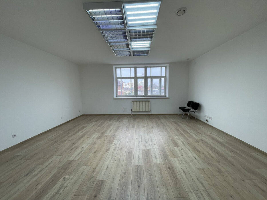 Екатеринбург, ул. Барвинка, 21 (УНЦ) - фото офисного помещения (2)