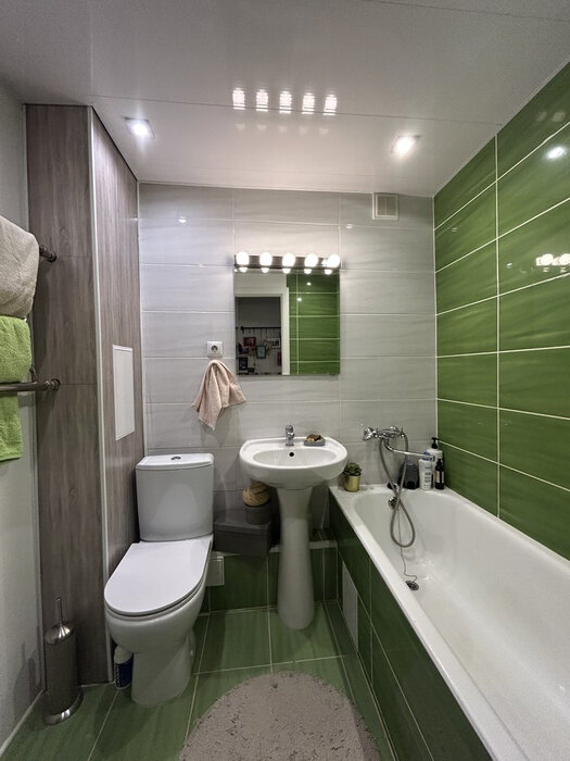 Екатеринбург, ул. Старых Большевиков, 73 (Эльмаш) - фото квартиры (2)