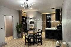 Екатеринбург, ул. микрорайон Светлый, 6 (Уктус) - фото квартиры