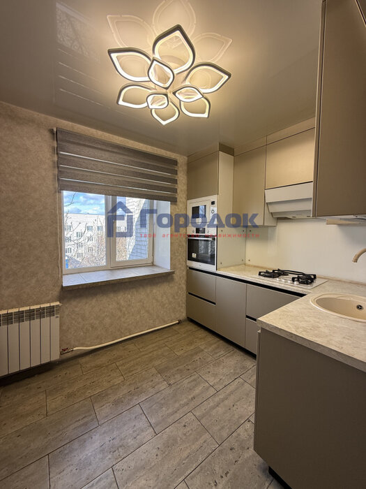 г. Каменск-Уральский, ул. Чайковского, 26 (городской округ Каменский) - фото квартиры (2)