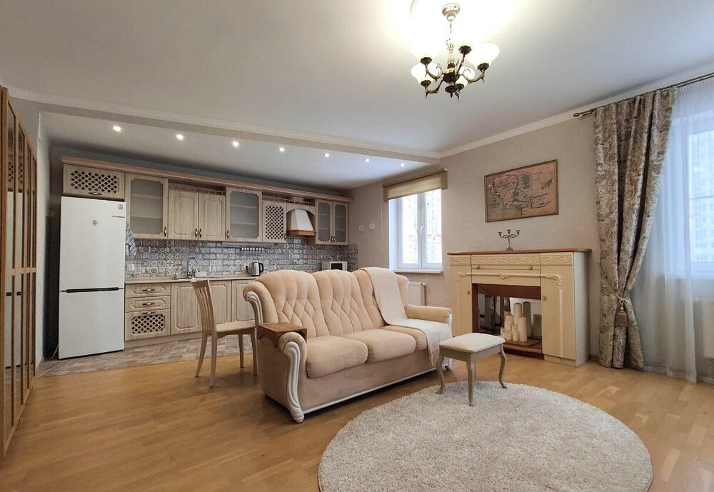 Екатеринбург, ул. Авиационная, 16 (Автовокзал) - фото квартиры (1)