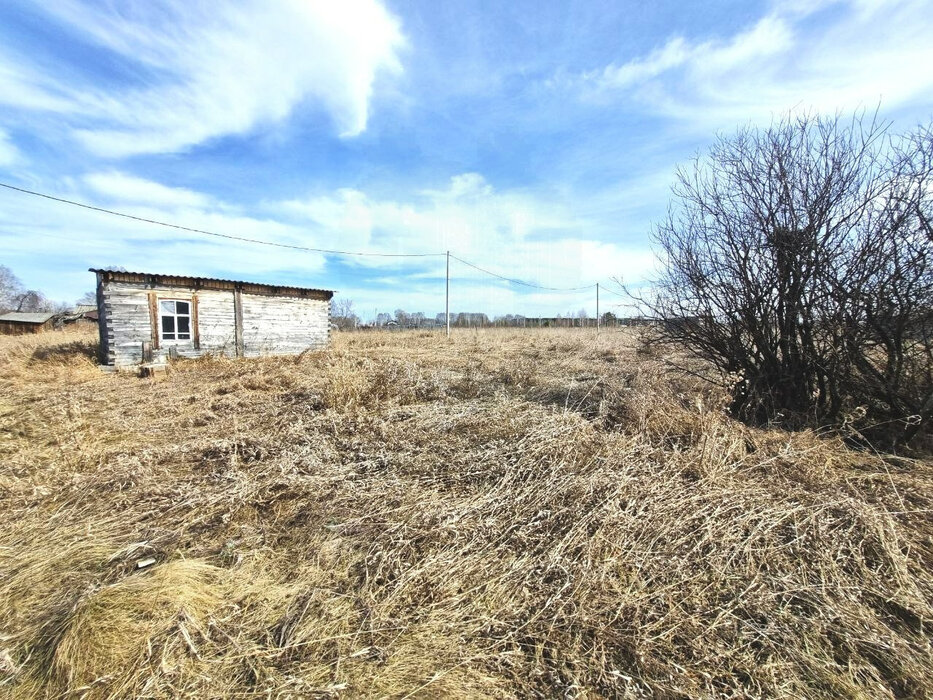 п. Середовина, ул. Изумрудная, 19 (городской округ Невьянский) - фото земельного участка (1)
