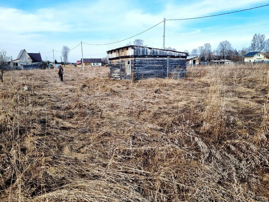 п. Середовина, ул. Изумрудная, 23 (городской округ Невьянский) - фото дачи (1)