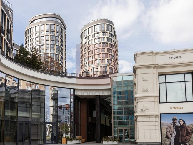 Екатеринбург, ул. Сакко и Ванцетти, 74 - фото торговой площади (1)