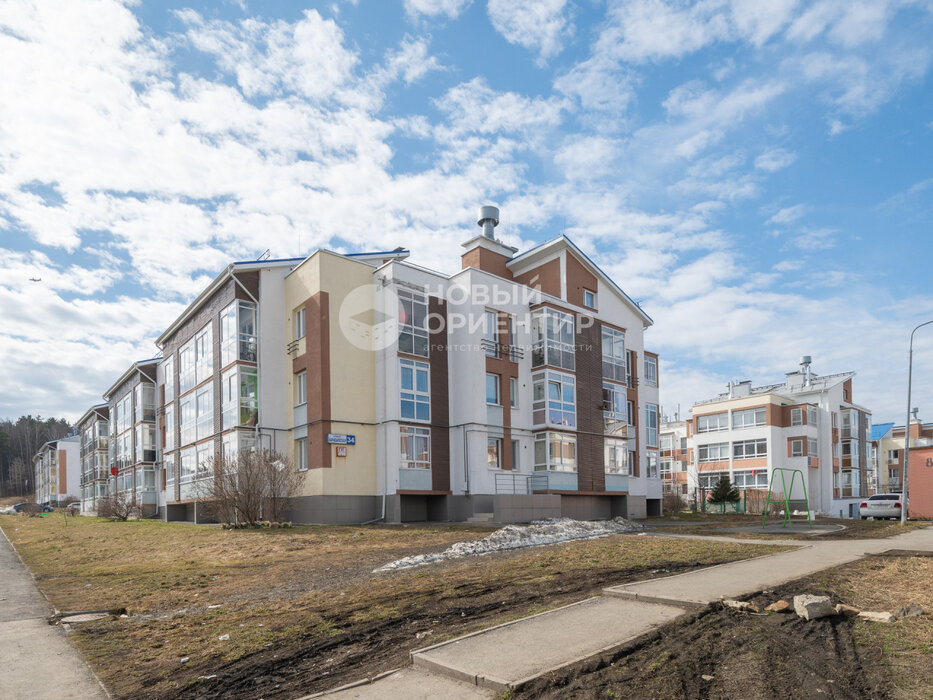 Екатеринбург, ул. Карасьевская, 32 (Широкая речка) - фото квартиры (1)