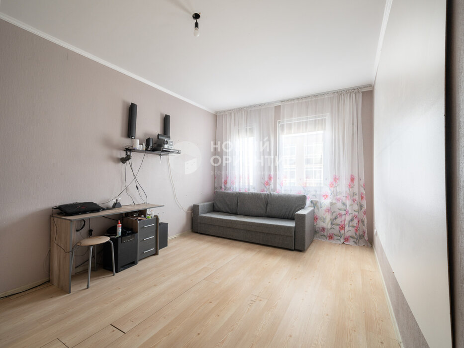 Екатеринбург, ул. Карасьевская, 32 (Широкая речка) - фото квартиры (4)