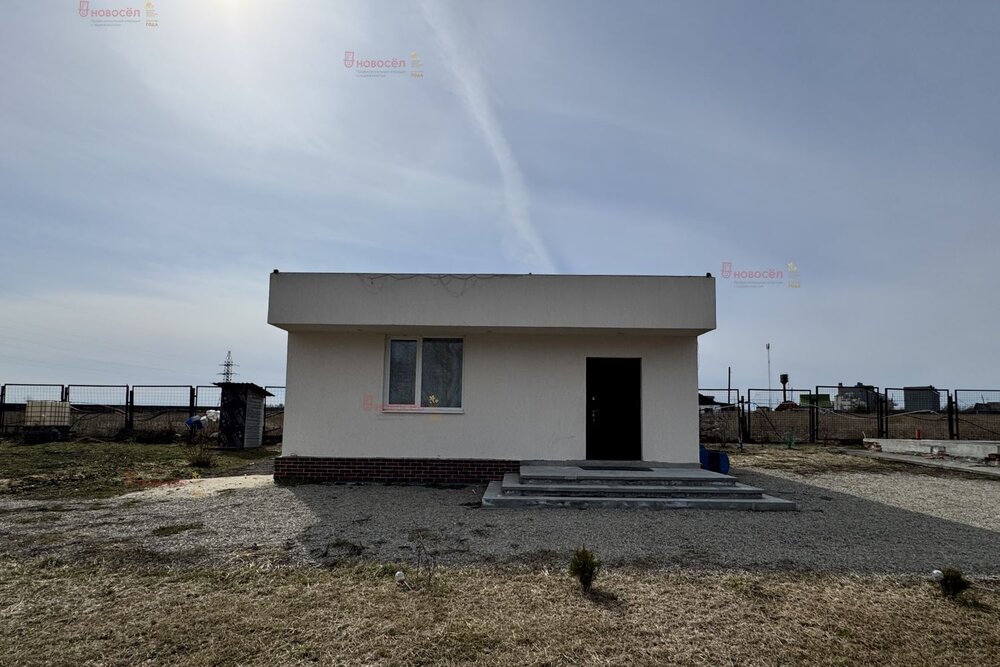 поселок городского типа Белоярский, ул. Привокзальная, 70 (городской округ Белоярский) - фото дома (3)