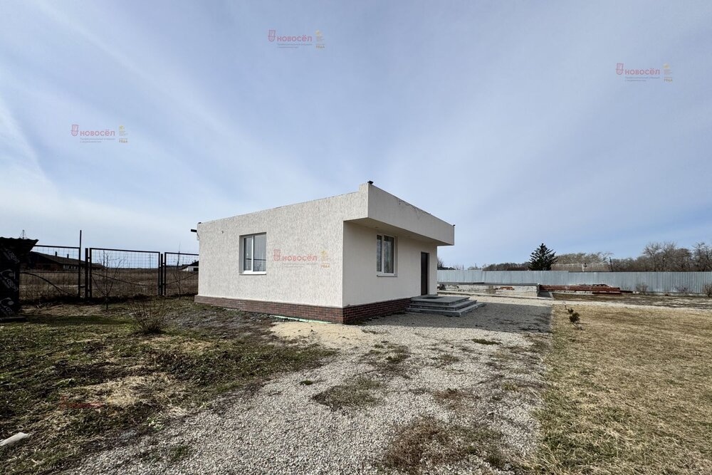 поселок городского типа Белоярский, ул. Привокзальная, 70 (городской округ Белоярский) - фото дома (4)