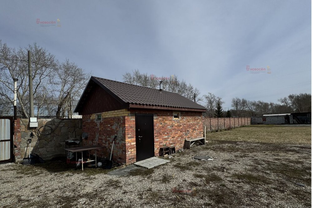 поселок городского типа Белоярский, ул. Привокзальная, 70 (городской округ Белоярский) - фото дома (6)