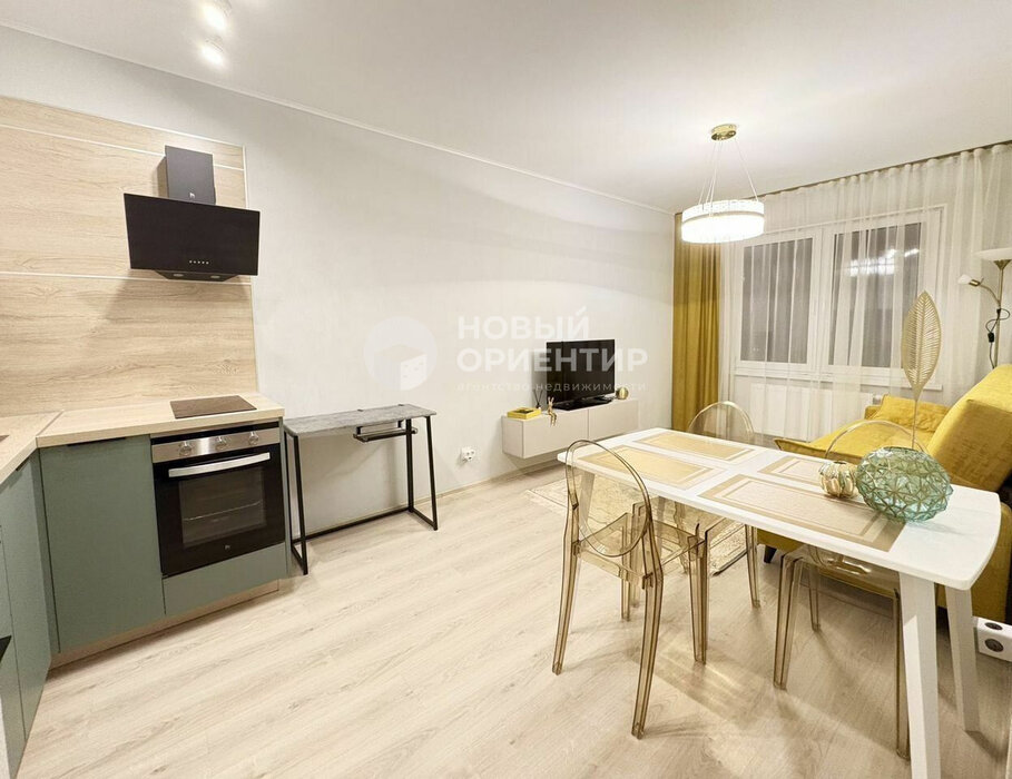 Екатеринбург, ул. 40-летия Комсомола, 35 (ЖБИ) - фото квартиры (1)