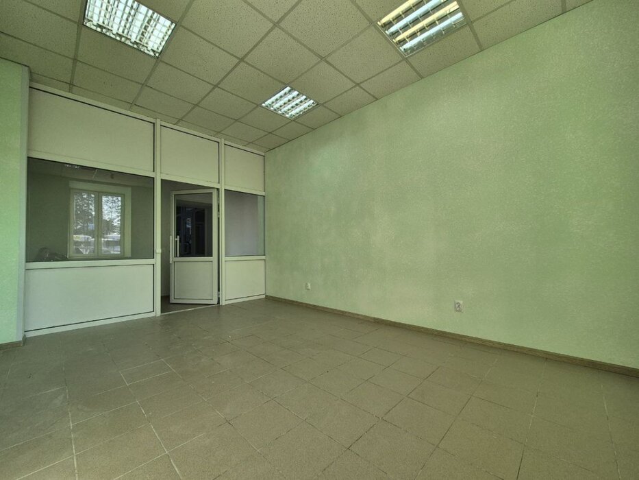 г. Березовский, ул. Гагарина, 21 (городской округ Березовский) - фото офисного помещения (4)