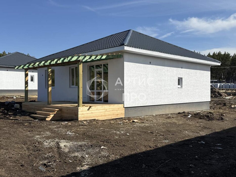 д. Ключи (г.о. Сысертский), ул. Осенняя, 19 (городской округ Сысертский) - фото дома (5)