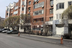 Екатеринбург, ул. Уральских рабочих, 28 - фото торговой площади