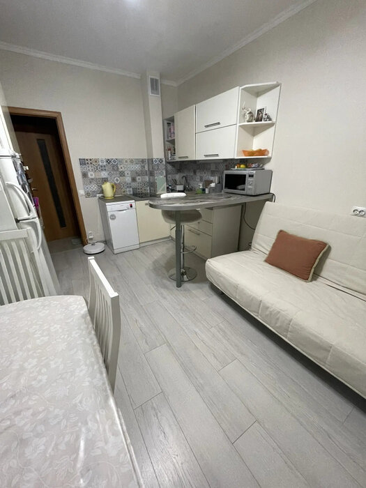 Екатеринбург, ул. Краснолесья, 165 (Академический) - фото квартиры (1)