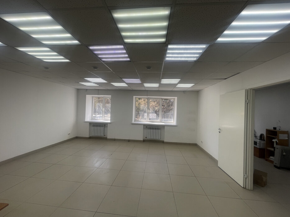 Екатеринбург, ул. 8 Марта, 128 (Центр) - фото торговой площади (1)