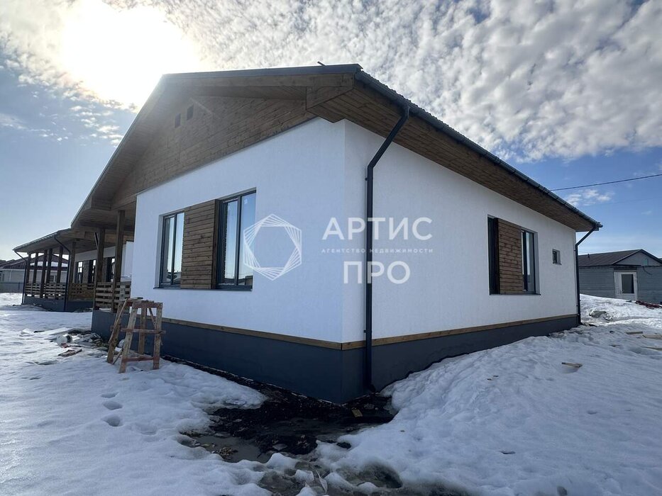 п. Прохладный, ул. Ягодная, 12 (городской округ Белоярский) - фото дома (4)