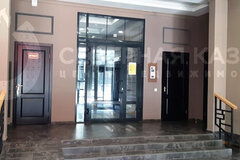 Екатеринбург, ул. Краснолесья, 10 (УНЦ) - фото квартиры