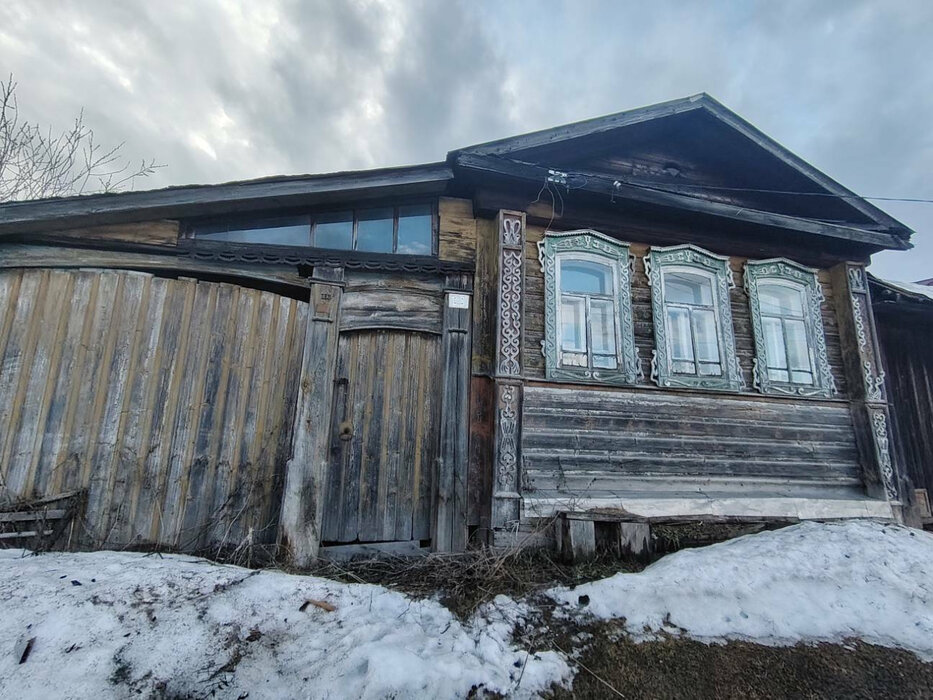 г. Нижние Серги, Нижнесергинский район, Пермское направление, 100, ул.50 лет Октября, 113 (Выберите район) - фото дома (2)