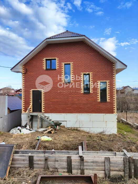 г. Арамиль, ул. Чкалова, 45 (городской округ Арамильский) - фото коттеджа (3)