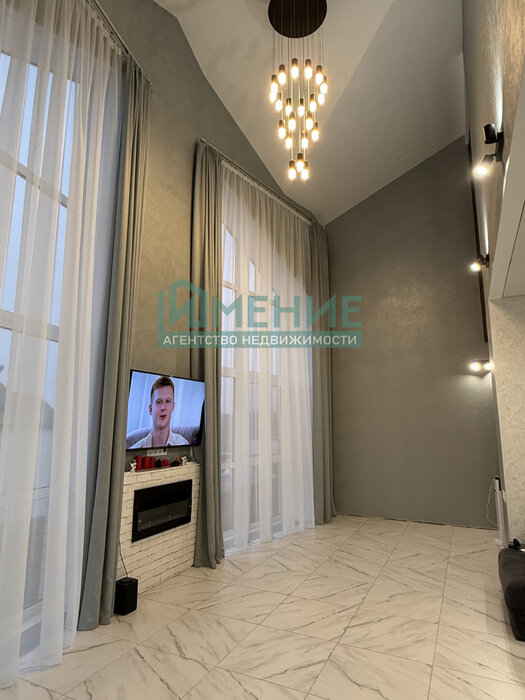 г. Ревда, ул. Спартака,   (городской округ Ревда) - фото коттеджа (1)