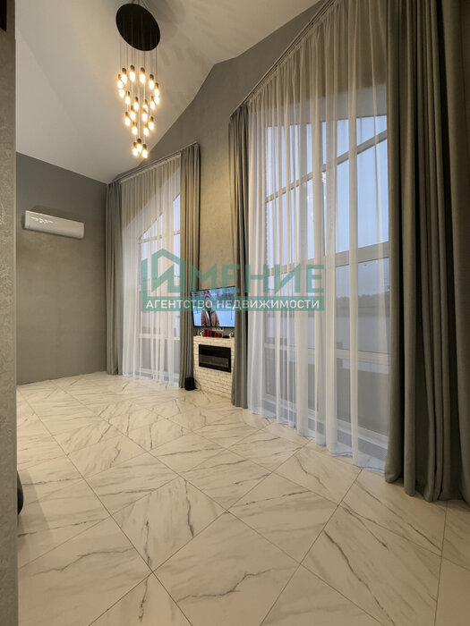 г. Ревда, ул. Спартака,   (городской округ Ревда) - фото коттеджа (2)