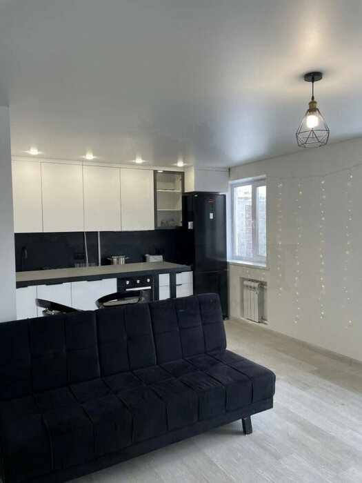 Екатеринбург, ул. Сиреневый, 13 (ЖБИ) - фото квартиры (1)