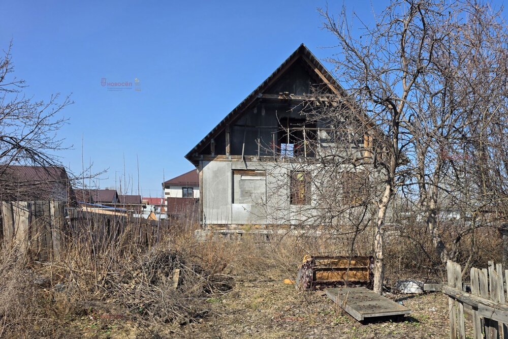 г. Арамиль, ул. Ленина, 17а (городской округ Арамильский) - фото коттеджа (2)