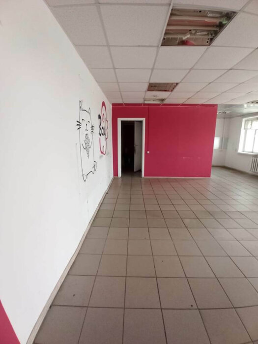 г. Качканар, ул. Свердлова, 28 (городской округ Качканарский) - фото торговой площади (1)