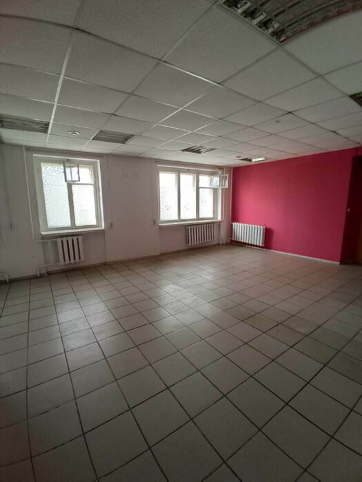 г. Качканар, ул. Свердлова, 28 (городской округ Качканарский) - фото торговой площади (3)