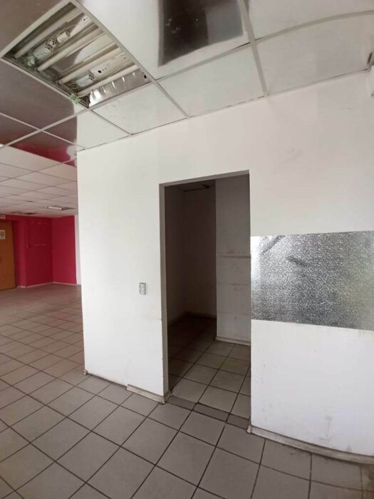 г. Качканар, ул. Свердлова, 28 (городской округ Качканарский) - фото торговой площади (4)