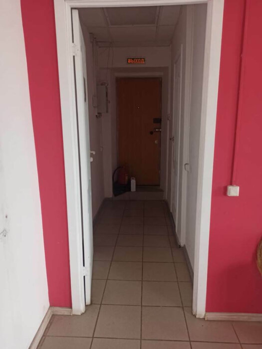 г. Качканар, ул. Свердлова, 28 (городской округ Качканарский) - фото торговой площади (8)