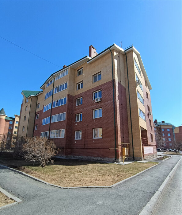 Екатеринбург, ул. Кольцевая, 32 (УНЦ) - фото квартиры (1)