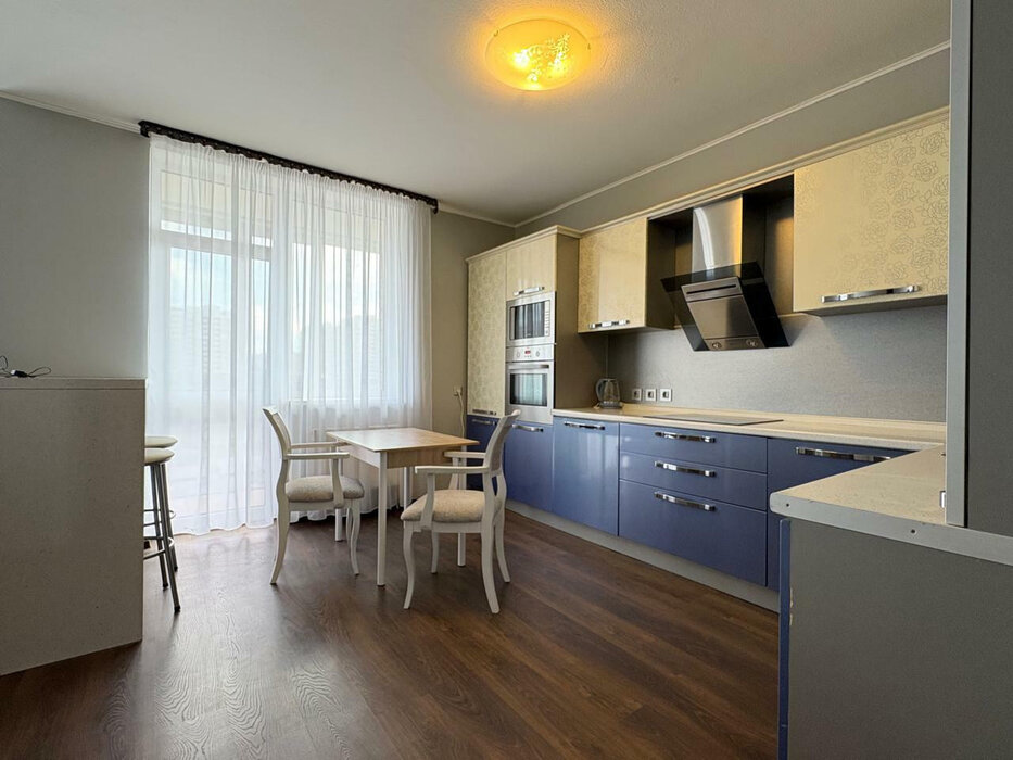 Екатеринбург, ул. Юлиуса Фучика, 1 (Автовокзал) - фото квартиры (3)