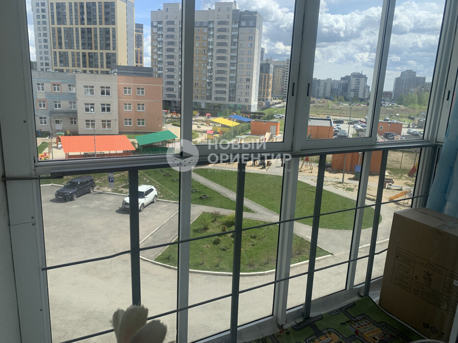 Екатеринбург, ул. б-р. Академика Семихатова Н.А., 18 (УНЦ) - фото квартиры (9)