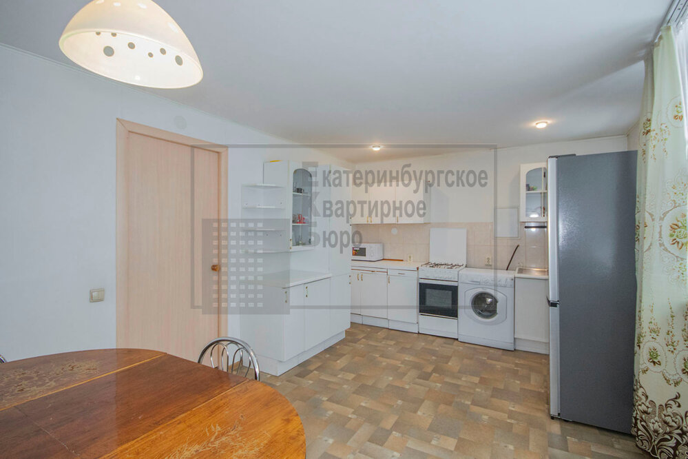 г. Верхняя Пышма, ул. Фабричная, 59 (городской округ Верхняя Пышма) - фото дома (2)