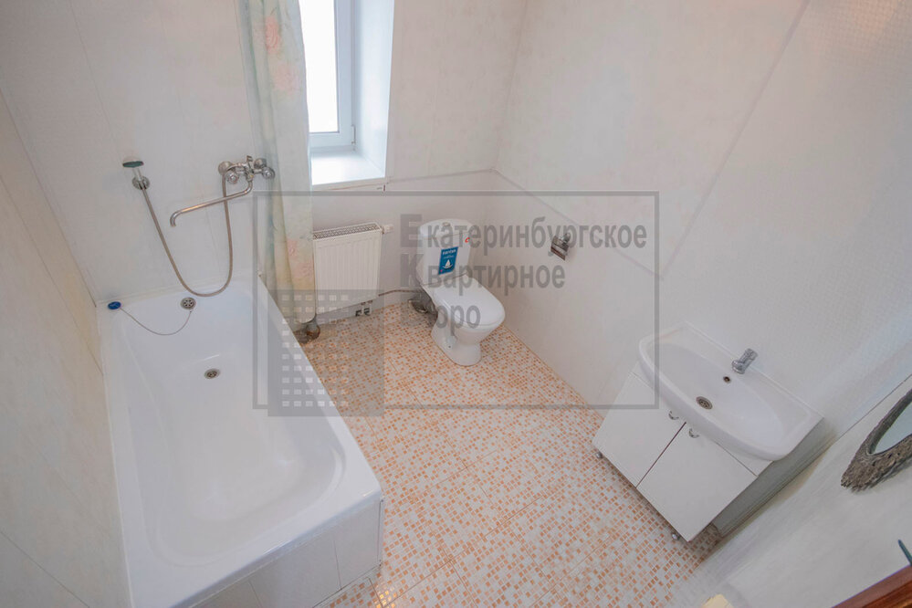 г. Верхняя Пышма, ул. Фабричная, 59 (городской округ Верхняя Пышма) - фото дома (5)